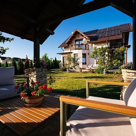 Casa Dora Ξενοδοχείο Σουκεάβα Εξωτερικό φωτογραφία